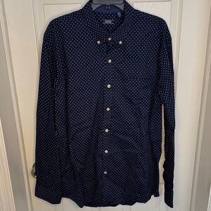NWOT Izod Men’s Dark Blue Patterned Button Down Shirt